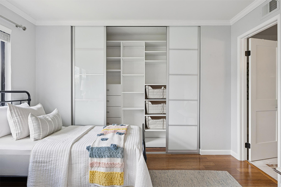 646 S Ahwanee Terrace