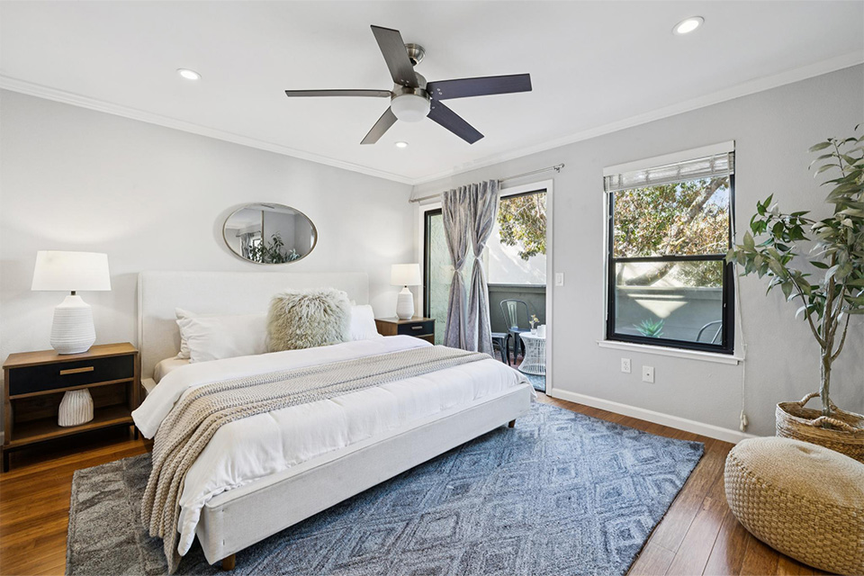 646 S Ahwanee Terrace